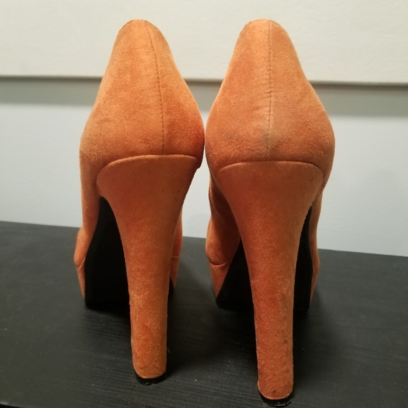 Platform Heels - Picture 4 of 5